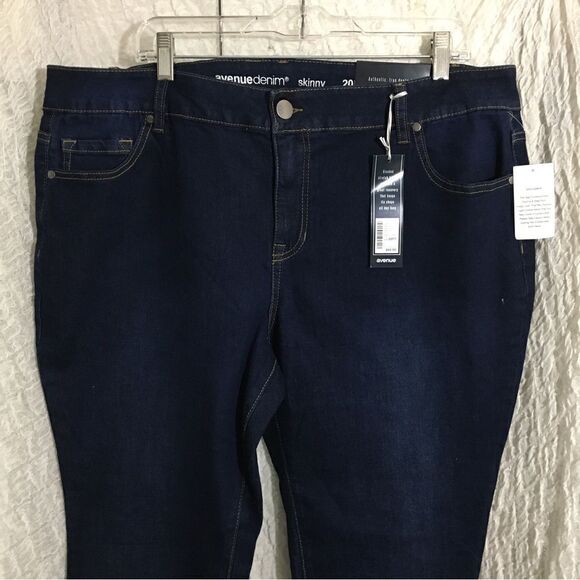 Avenue NWT Denim “Skinny” Dark Blue Size 20 Petite - Picture 3 of 10